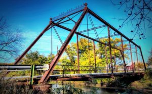 Fort Atkinson pinned Pratt truss bridge